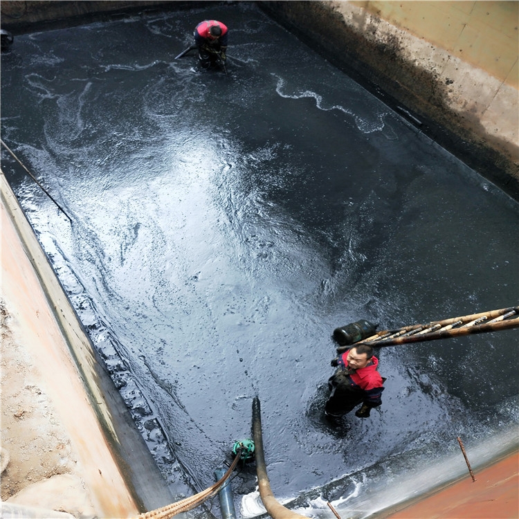 英吉沙废水池清理